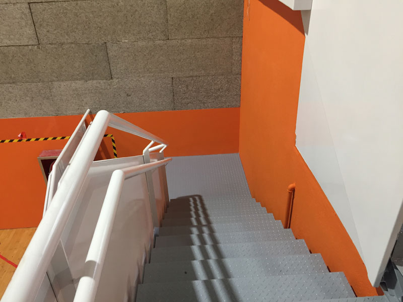 Escalera 10
